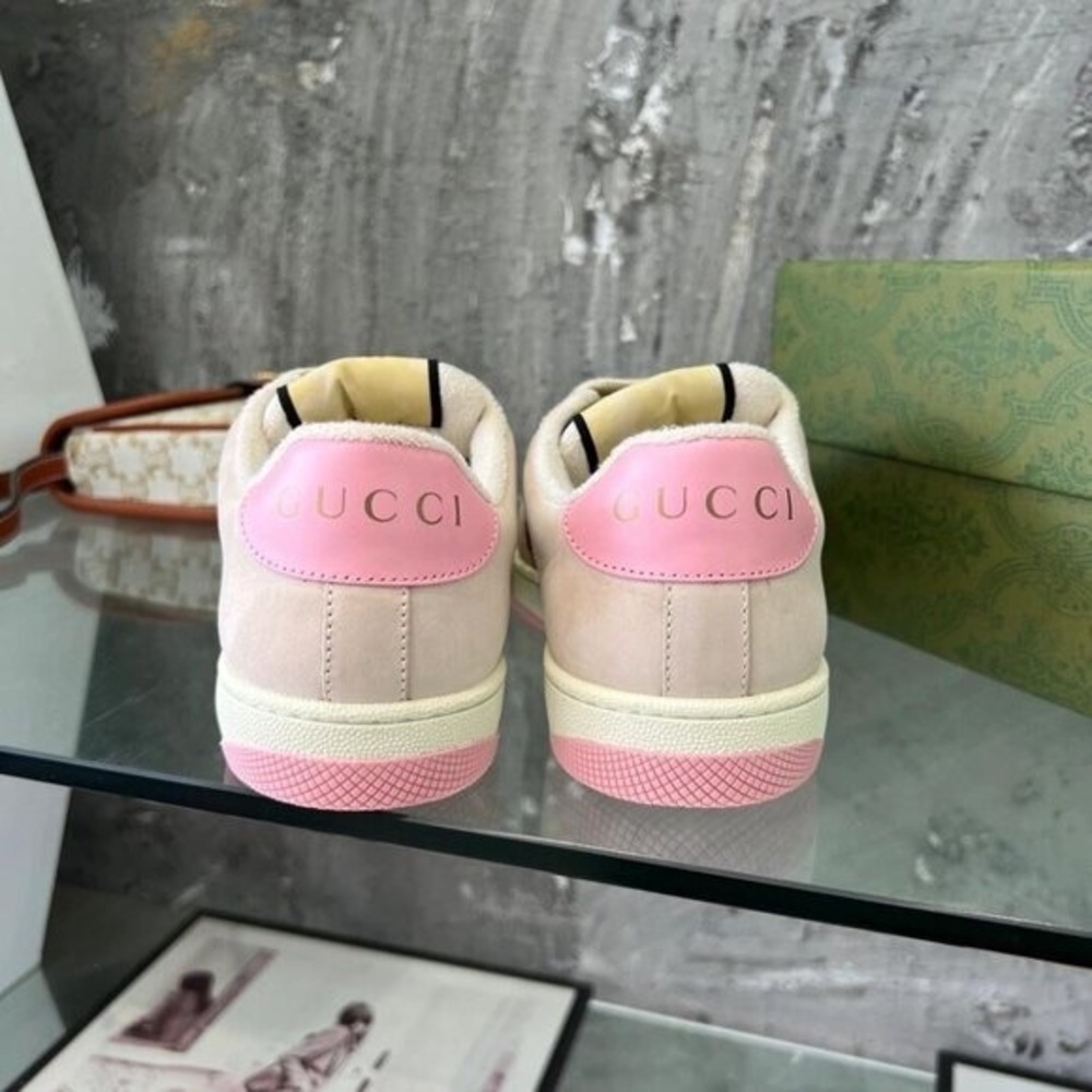 Gucci Pink Leather & Monogram Low-Top Sneakers with Green Stripe - Picture 4 of 4